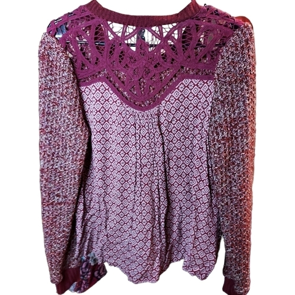 Miss Me small crochet shoulder dark red(wine) sweater - Picture 2 of 16